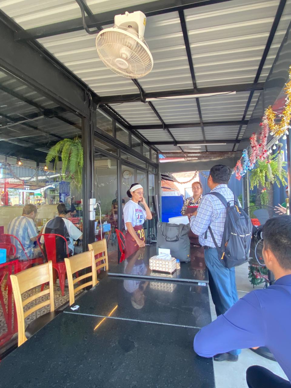 HoReCa distribution highlighting SPY beverages by Da Houg Heng Enterprise (Image 108)